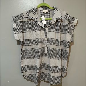 Loft Outlet Size Large Black and White Camp Shirt